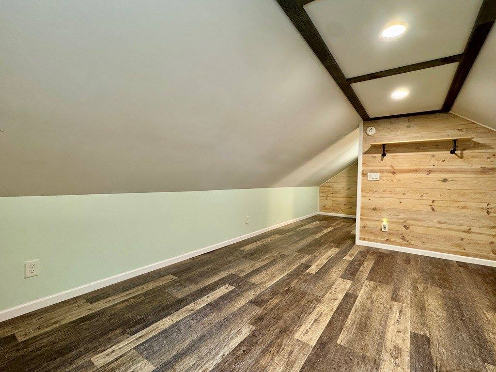 1427 Smith Rd, Ashland, OH 44805