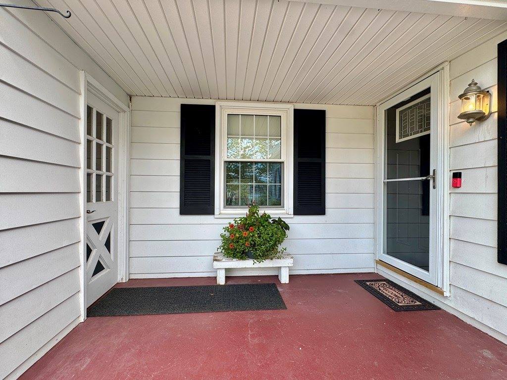 1427 Smith Rd, Ashland, OH 44805