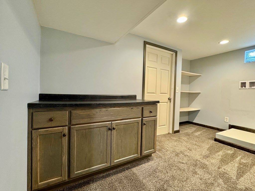 1427 Smith Rd, Ashland, OH 44805