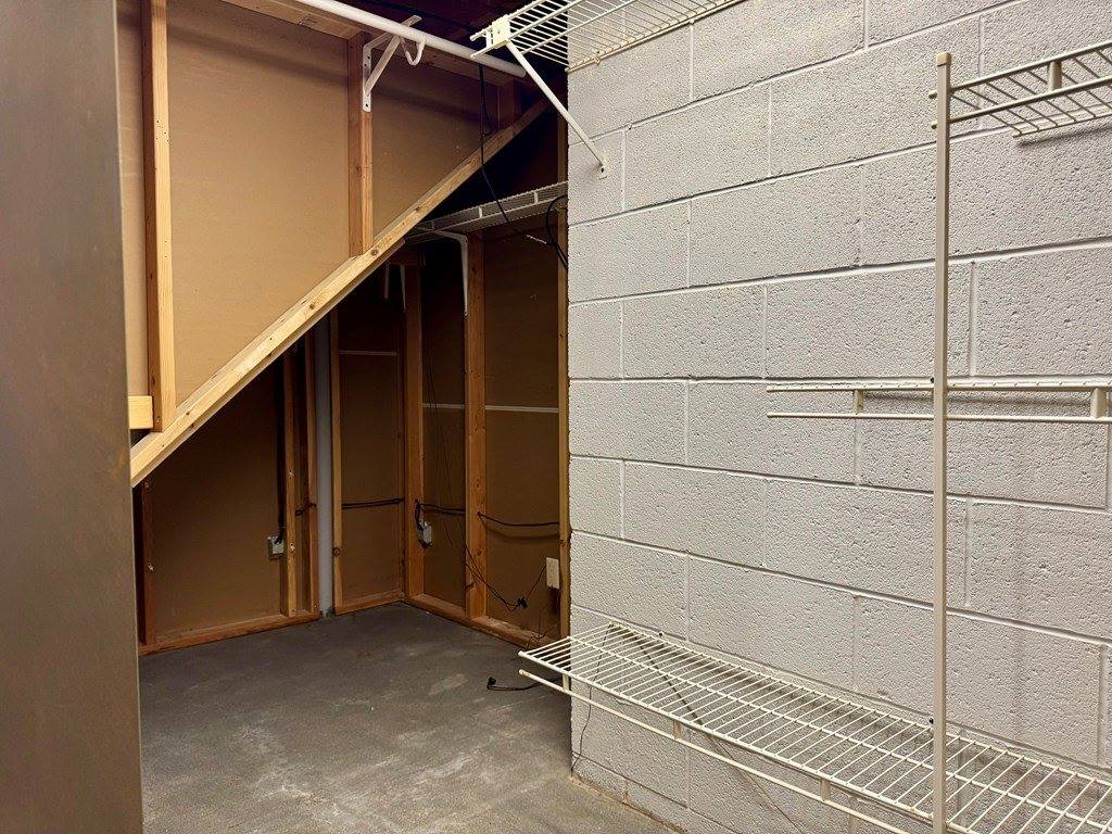 1427 Smith Rd, Ashland, OH 44805