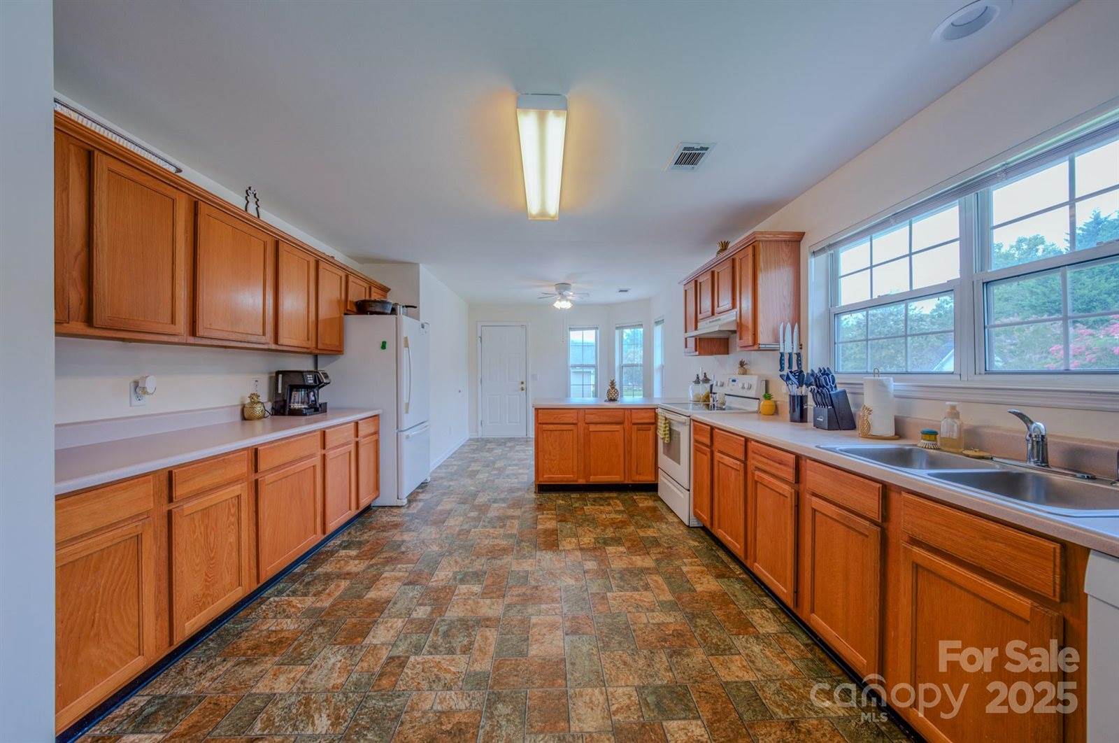 45 Eden Glen Road, Black Mountain, NC 28711