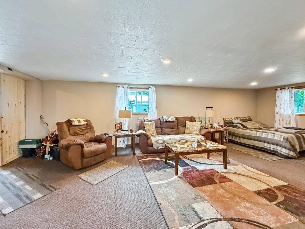 1813 14TH Street, Menominee, MI 49858