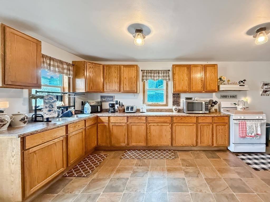 1813 14TH Street, Menominee, MI 49858