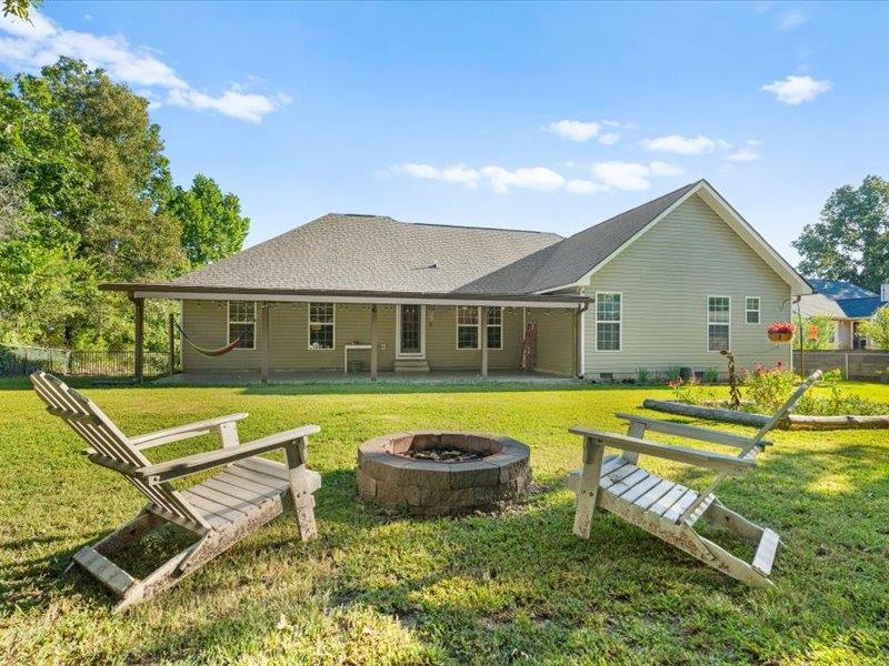 257 Ellis Cir, Chatsworth, GA 30705