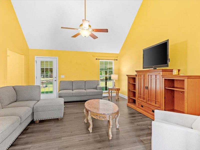 257 Ellis Cir, Chatsworth, GA 30705