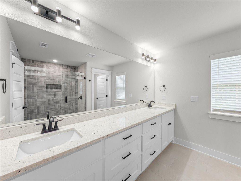 30 Benwick Lane, Bella Vista, AR 72714