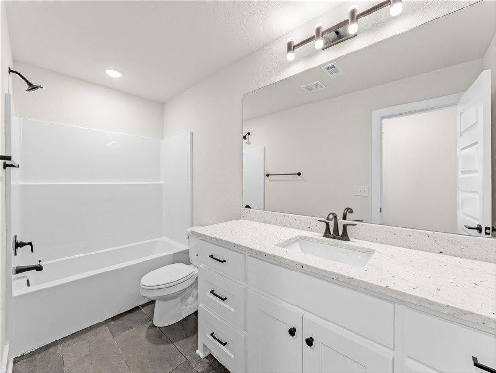 30 Benwick Lane, Bella Vista, AR 72714