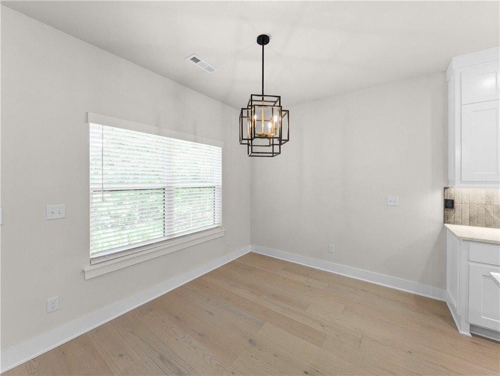 30 Benwick Lane, Bella Vista, AR 72714