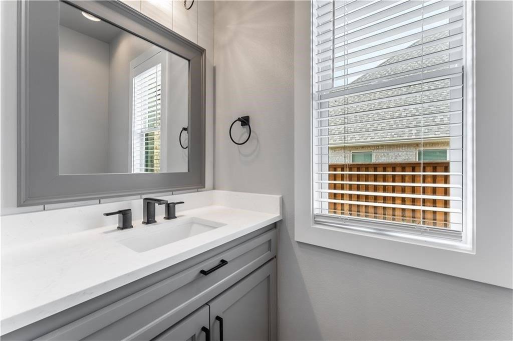 3601 SW Aurora Lane, Bentonville, AR 72713