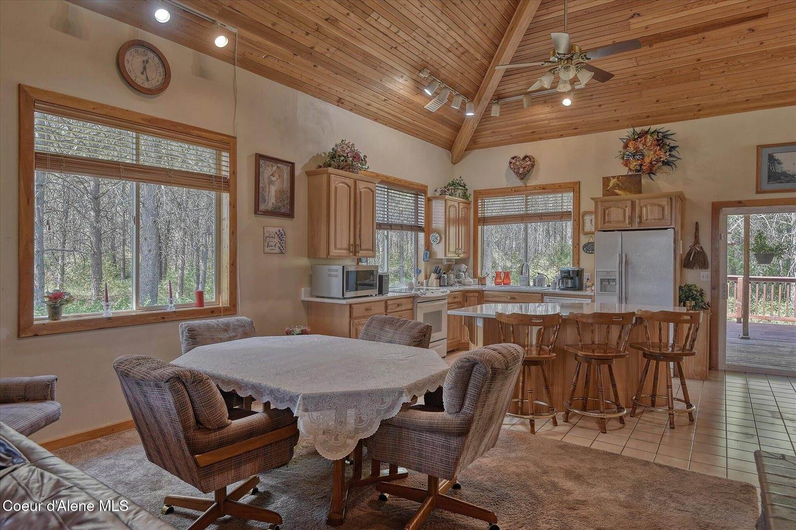 26923 North Bitterroot Ct, Athol, ID 83801