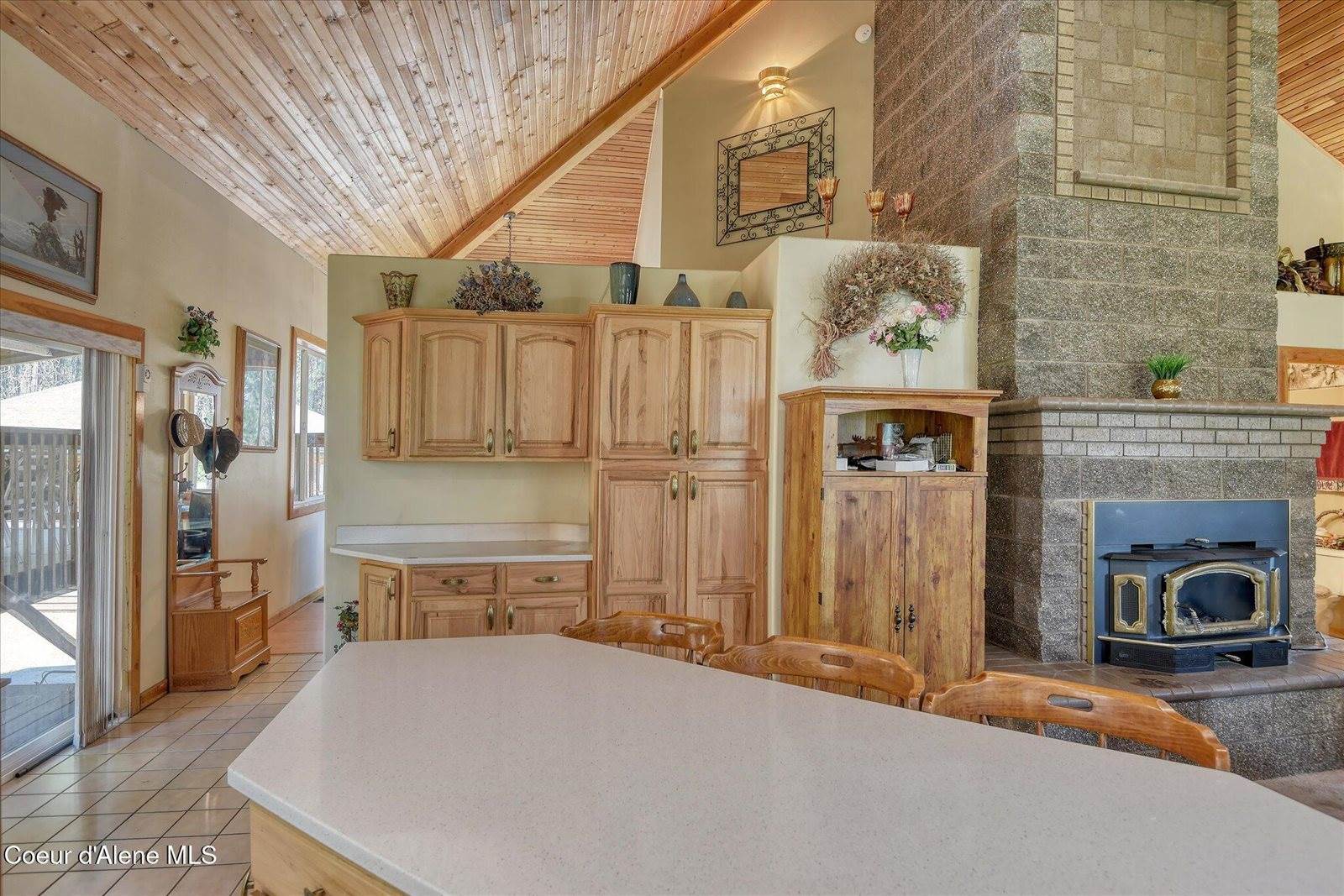 26923 North Bitterroot Ct, Athol, ID 83801