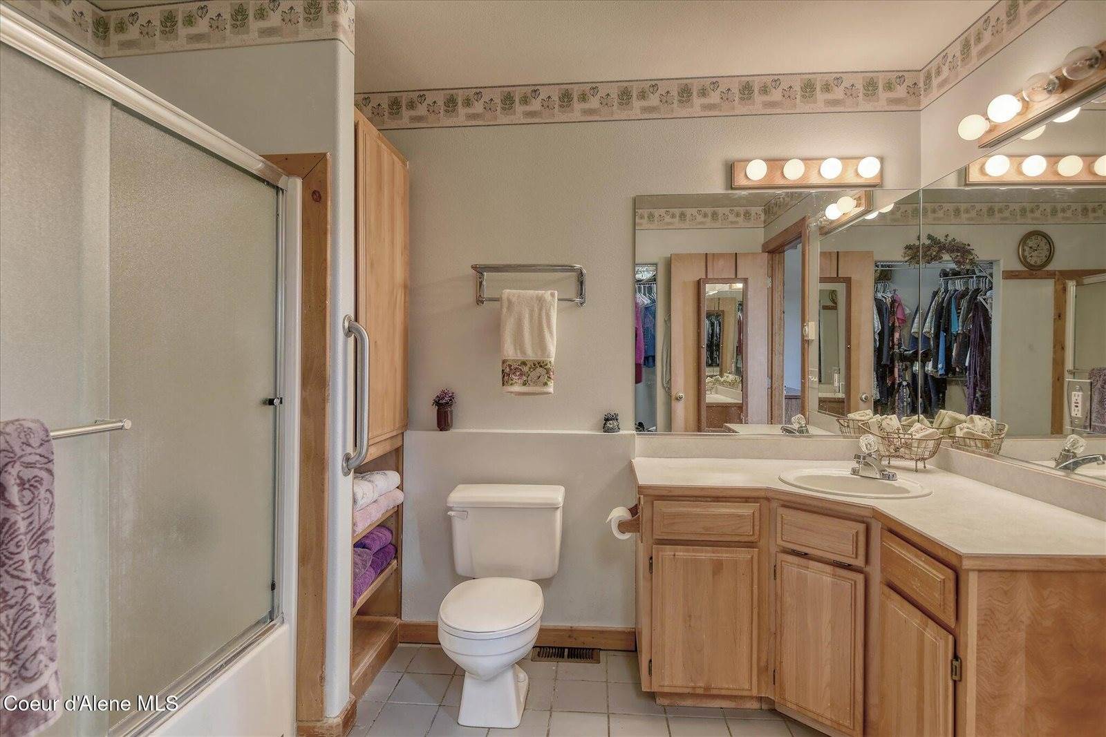 26923 North Bitterroot Ct, Athol, ID 83801