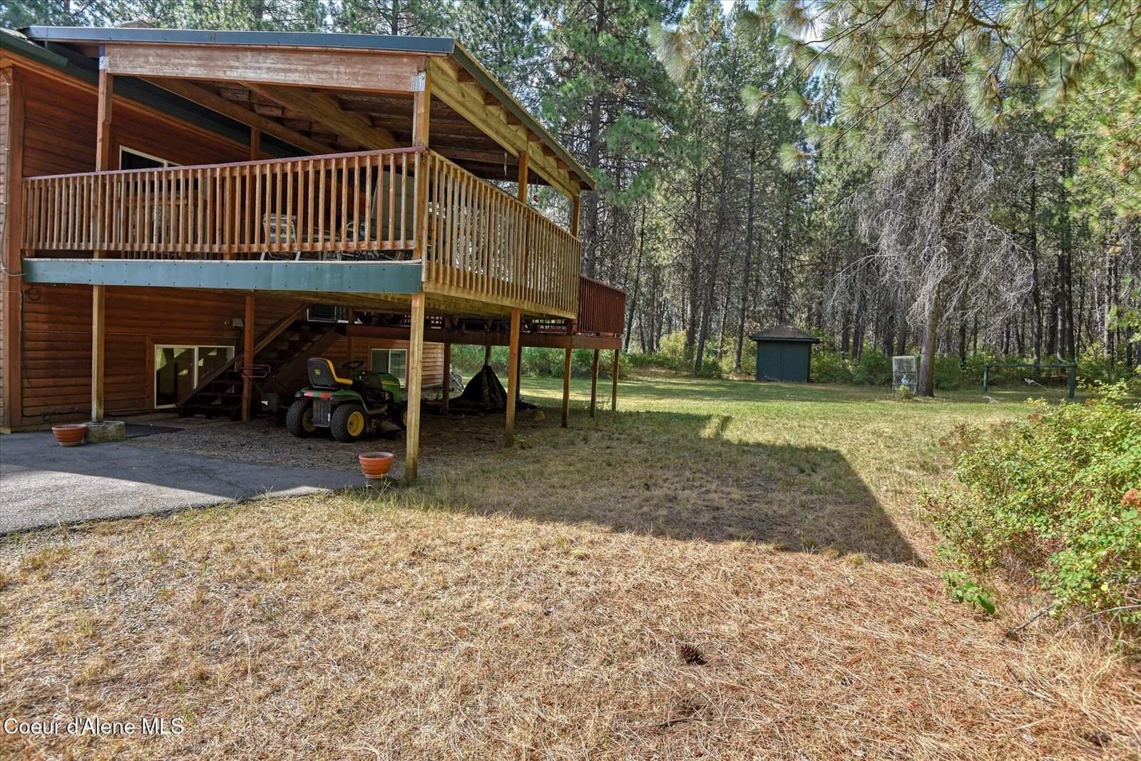 26923 North Bitterroot Ct, Athol, ID 83801