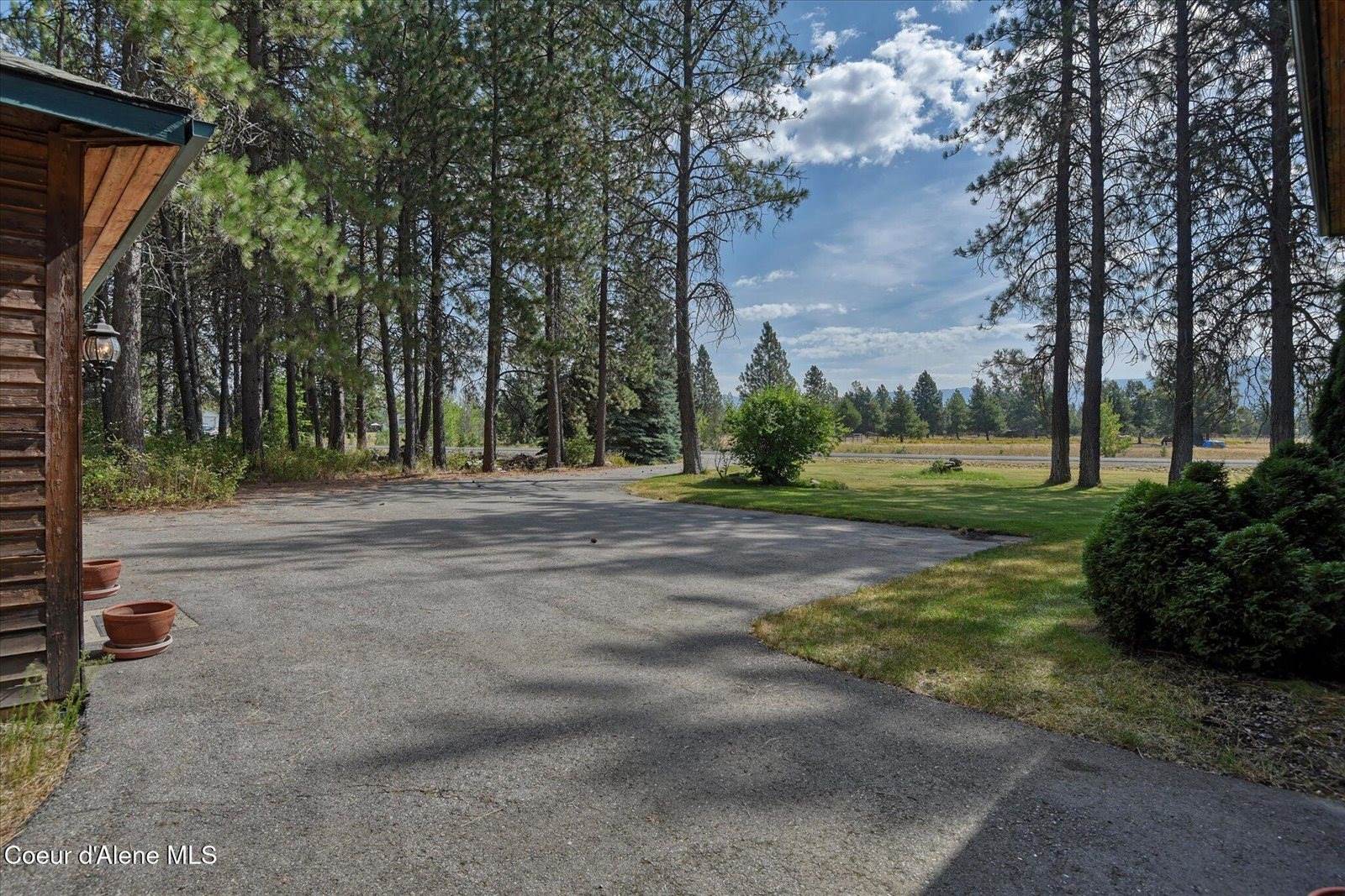 26923 North Bitterroot Ct, Athol, ID 83801