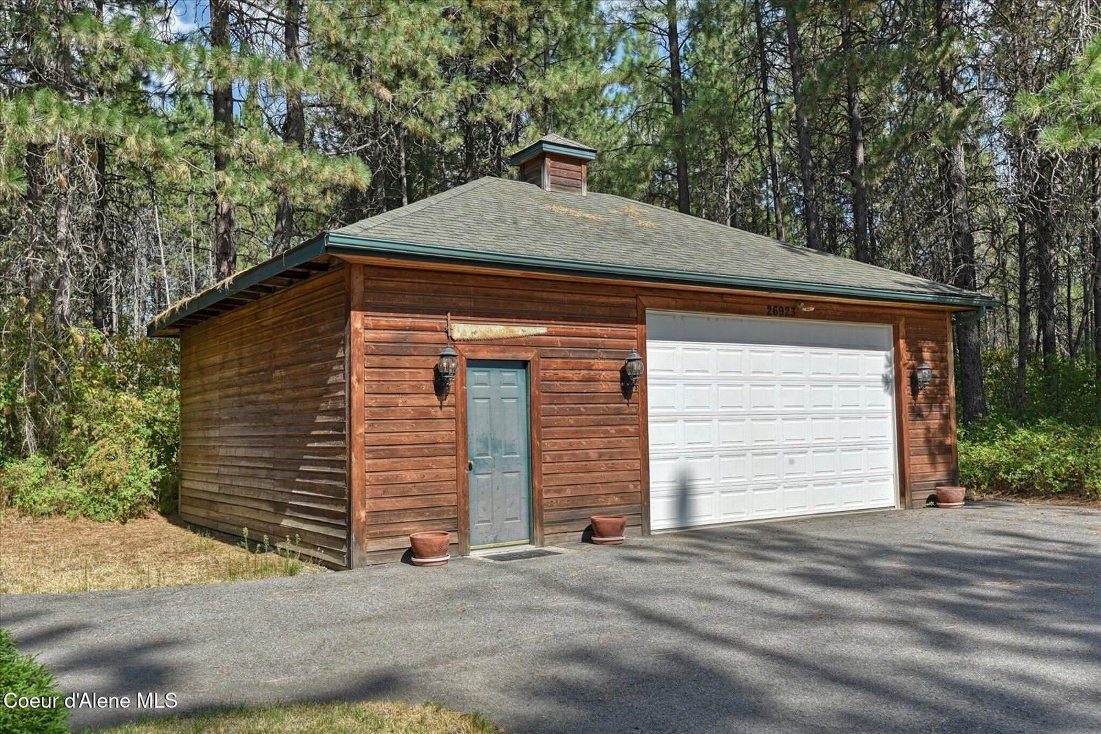 26923 North Bitterroot Ct, Athol, ID 83801