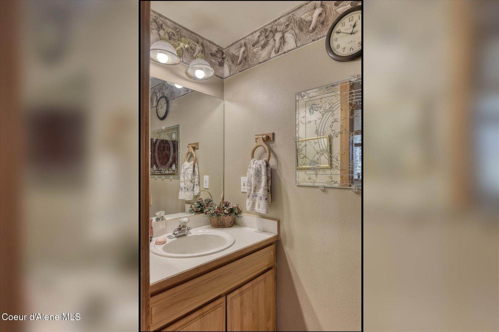 26923 North Bitterroot Ct, Athol, ID 83801