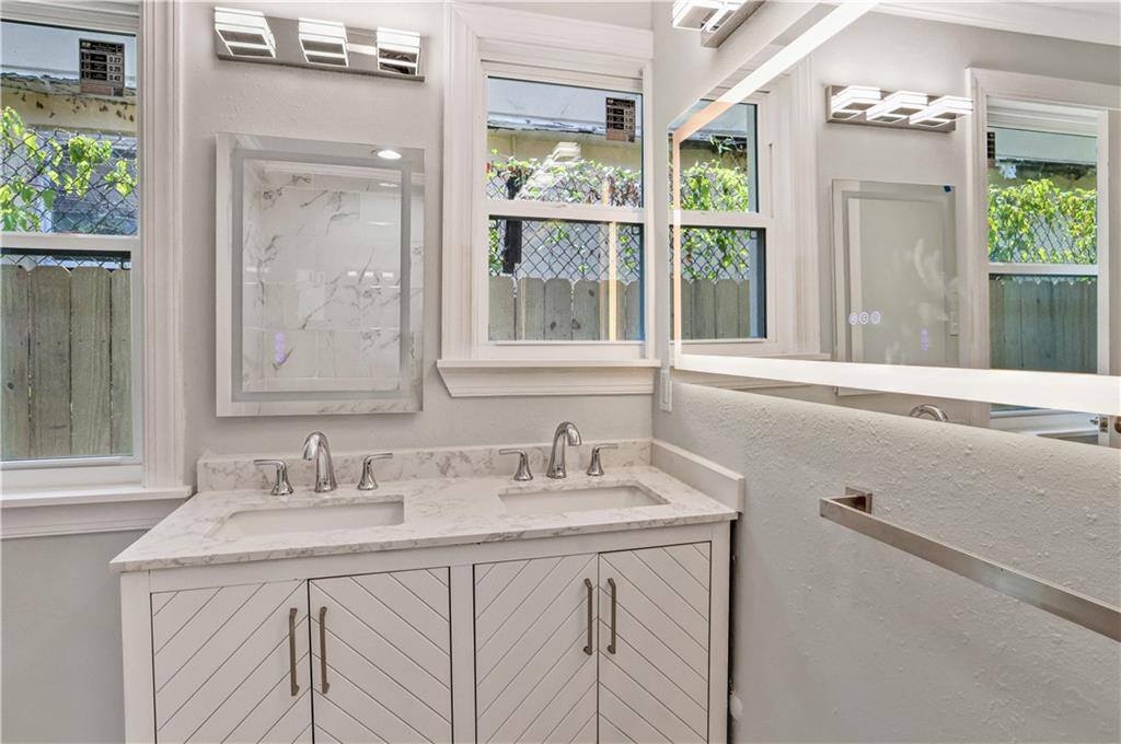 724 Thayer Street, New Orleans, LA 70114