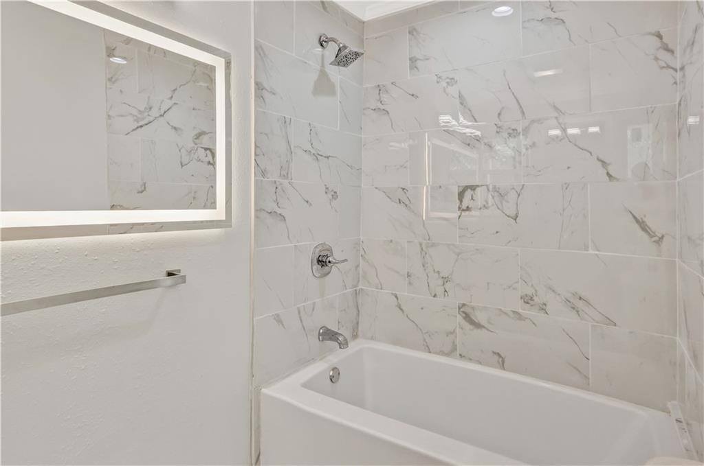 724 Thayer Street, New Orleans, LA 70114