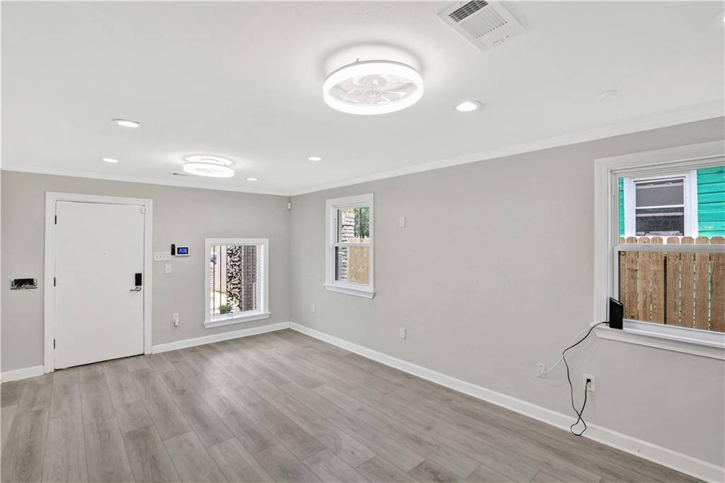 724 Thayer Street, New Orleans, LA 70114