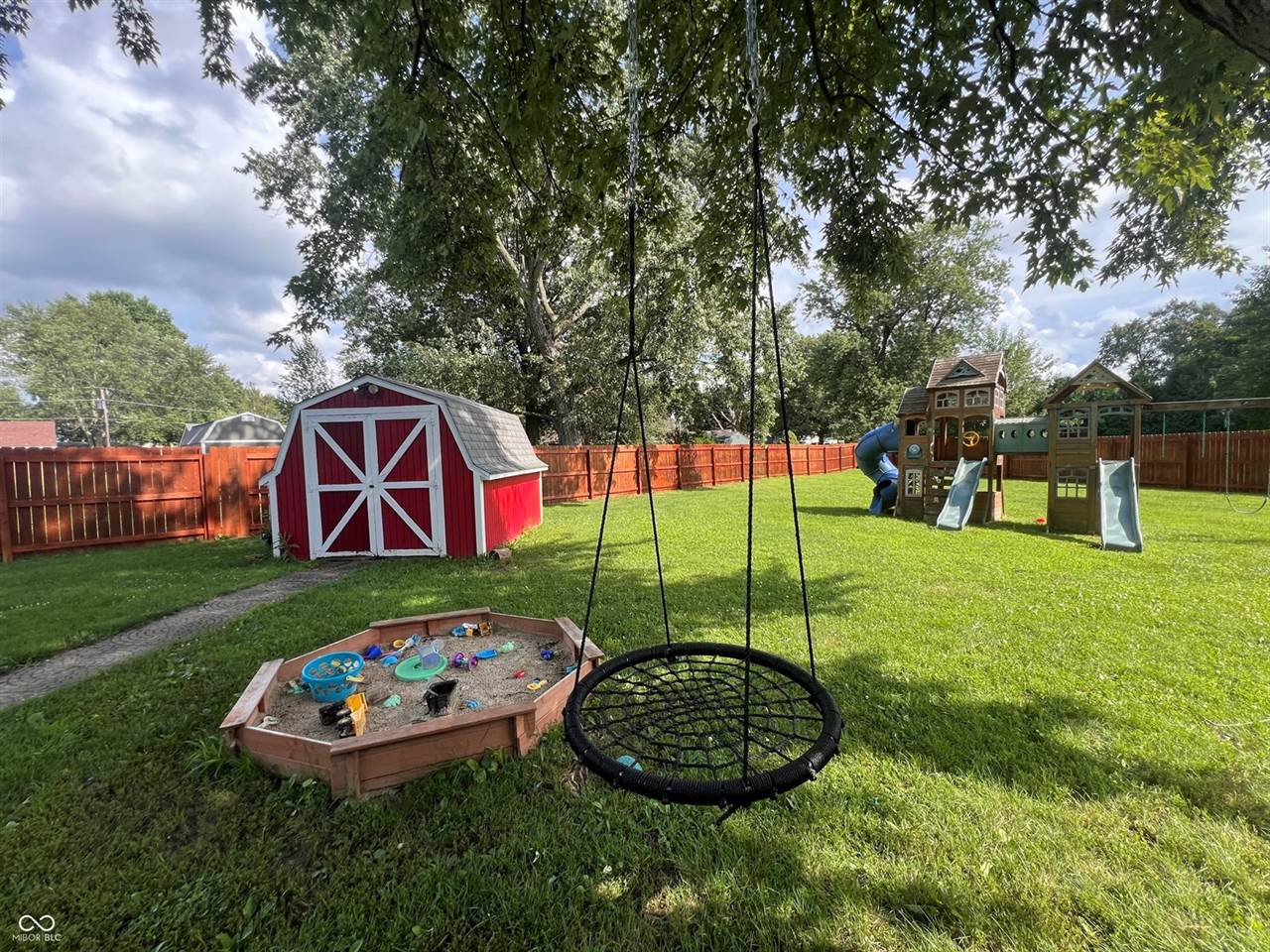 600 North Fir Tree Drive, Muncie, IN 47304