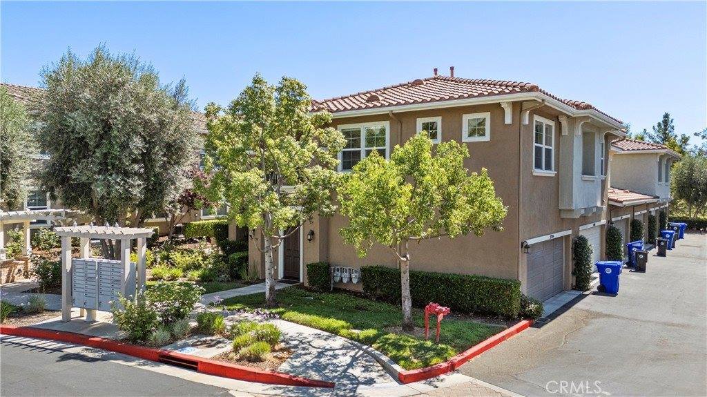 27274 Magnolia Lane, Valencia, CA 91354