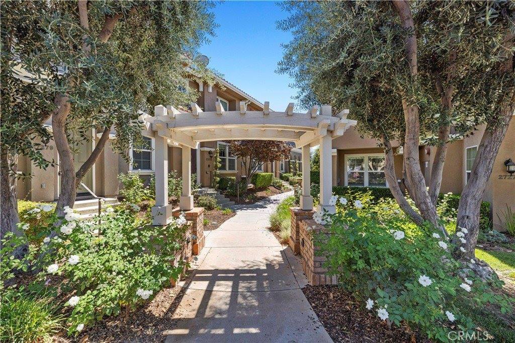 27274 Magnolia Lane, Valencia, CA 91354