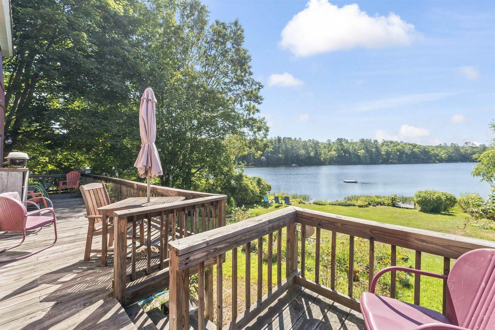 14 Main Street, Mount Vernon, ME 04352