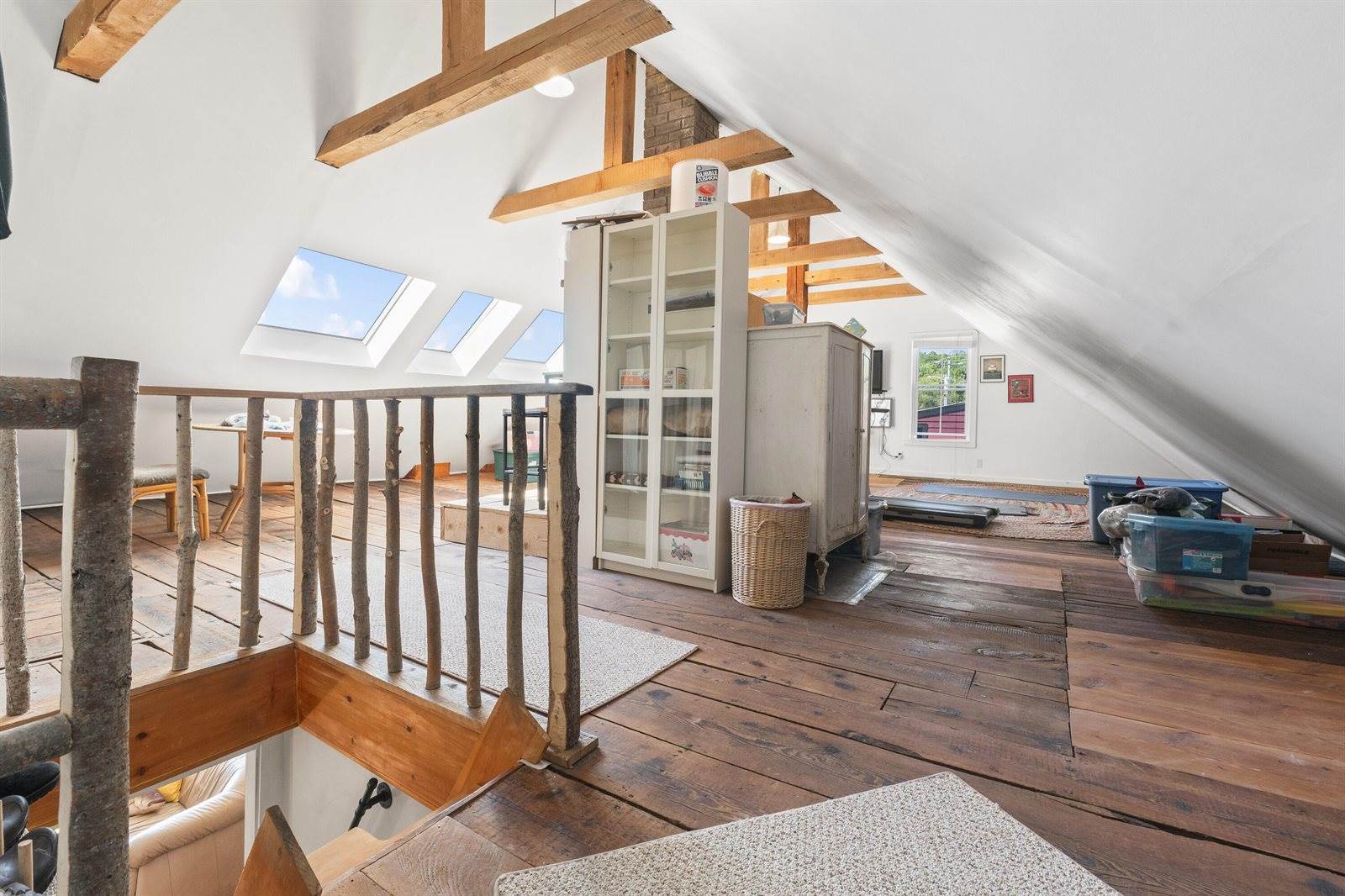 14 Main Street, Mount Vernon, ME 04352