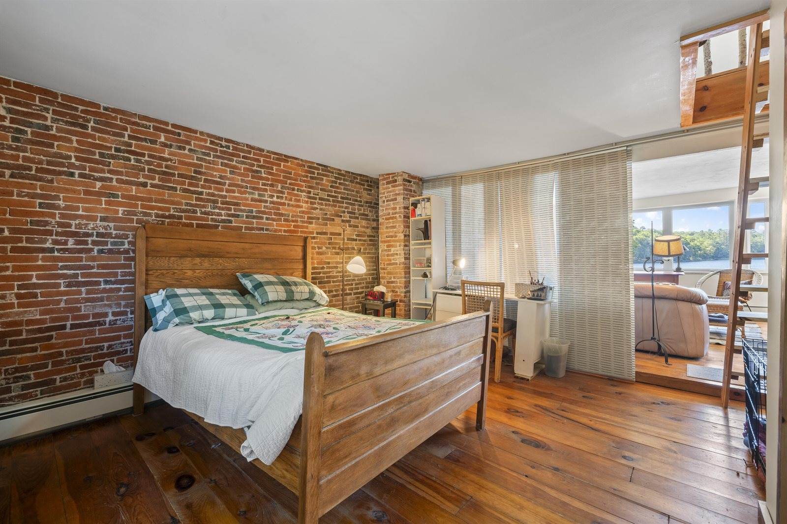 14 Main Street, Mount Vernon, ME 04352