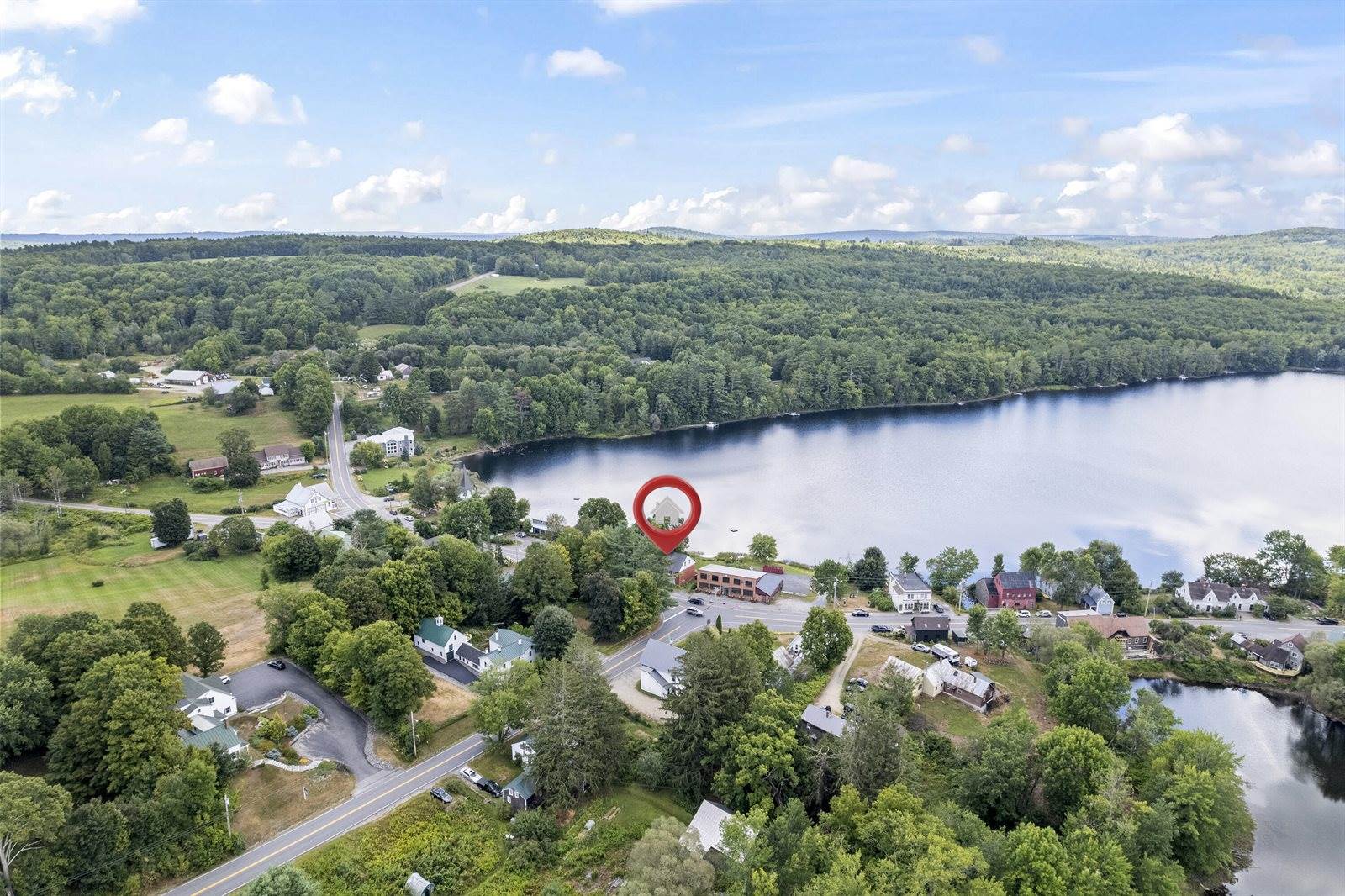 14 Main Street, Mount Vernon, ME 04352