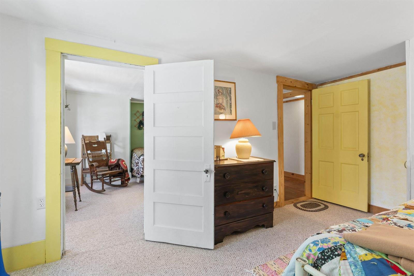 14 Main Street, Mount Vernon, ME 04352