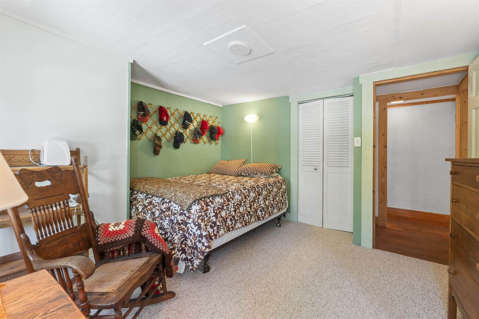 14 Main Street, Mount Vernon, ME 04352