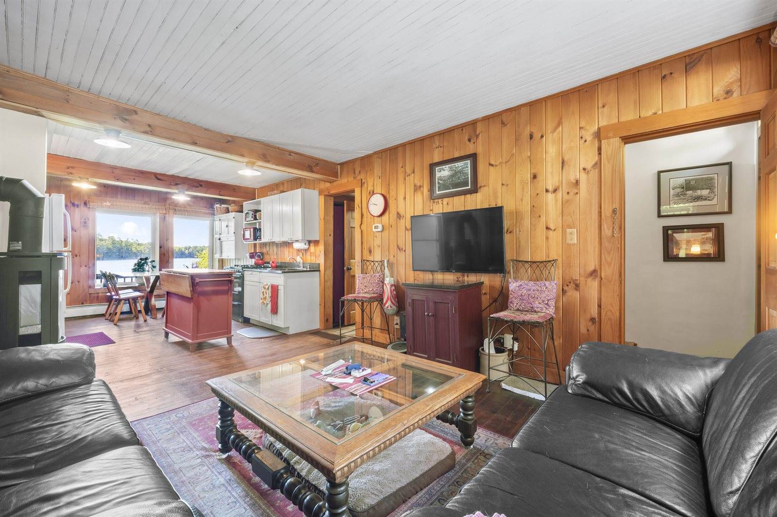 14 Main Street, Mount Vernon, ME 04352