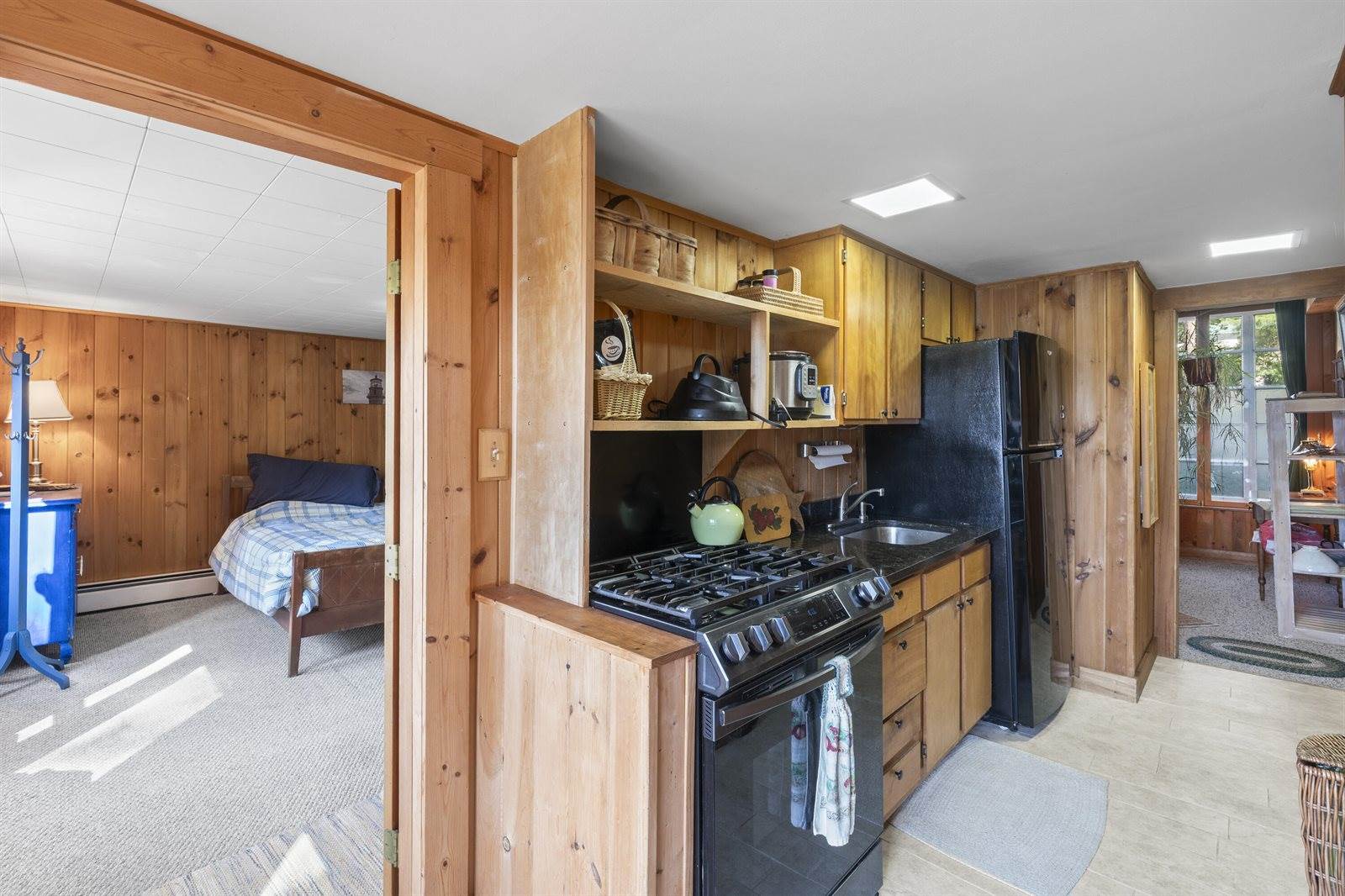 14 Main Street, Mount Vernon, ME 04352