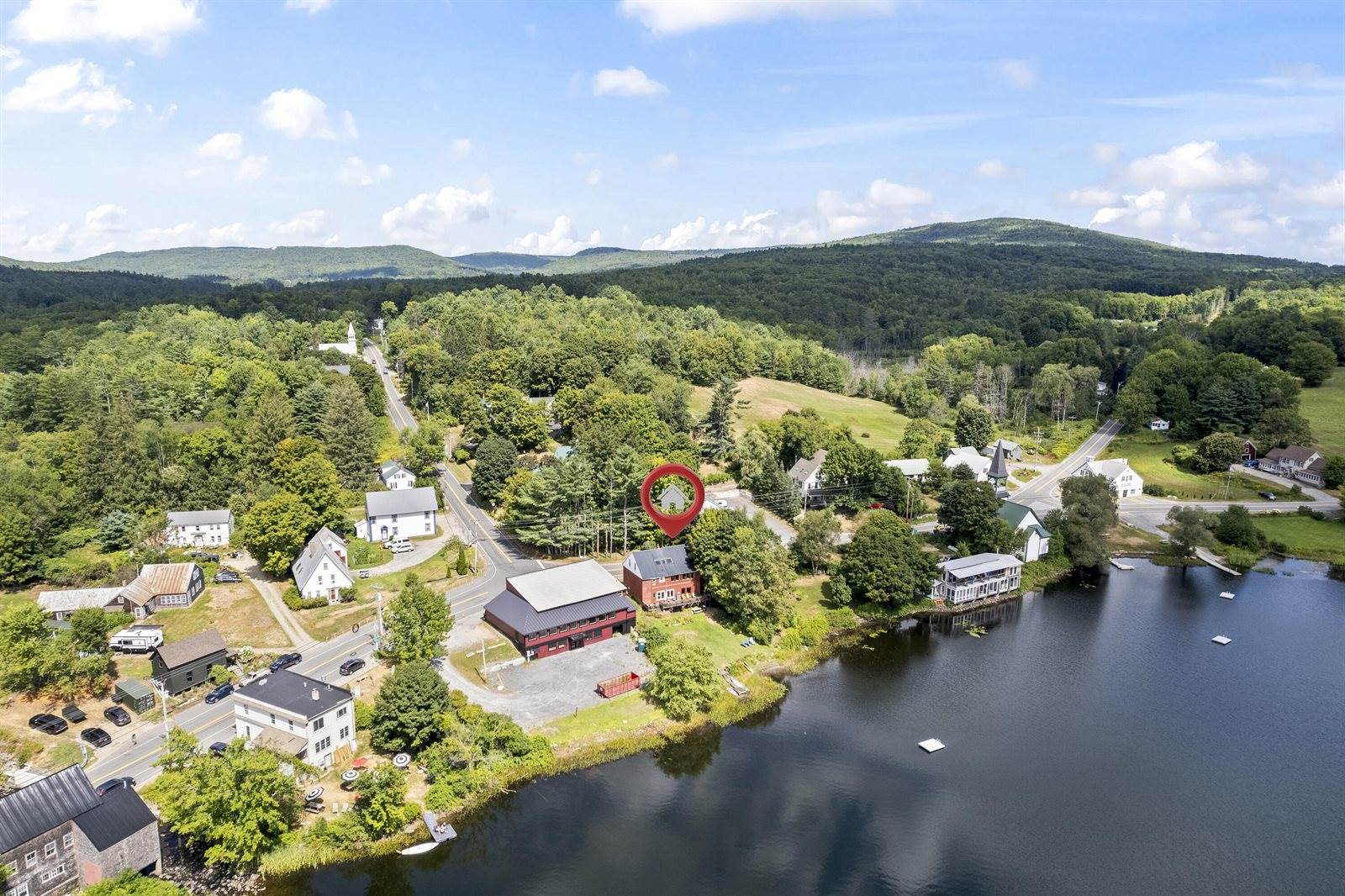 14 Main Street, Mount Vernon, ME 04352