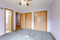 906 NW B Street, Blue Springs, MO 64015