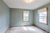 906 NW B Street, Blue Springs, MO 64015