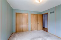 906 NW B Street, Blue Springs, MO 64015