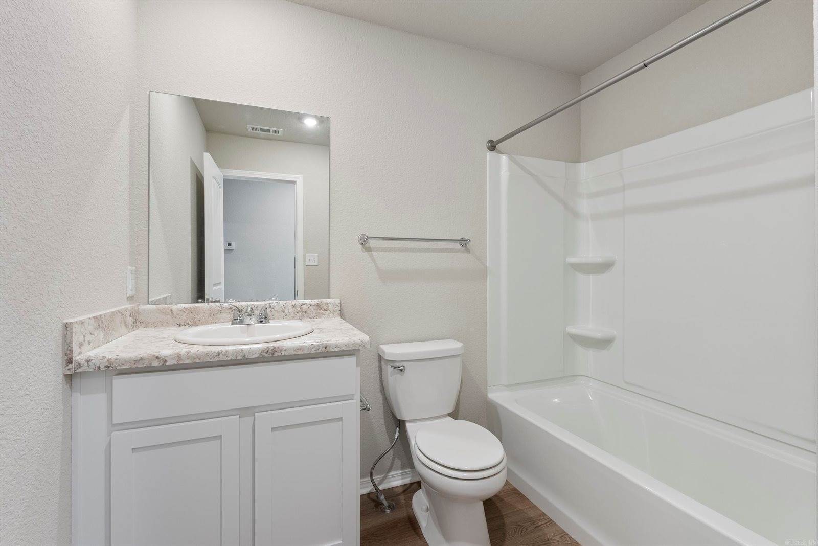 19 Curly Leaf Lane, Conway, AR 72032