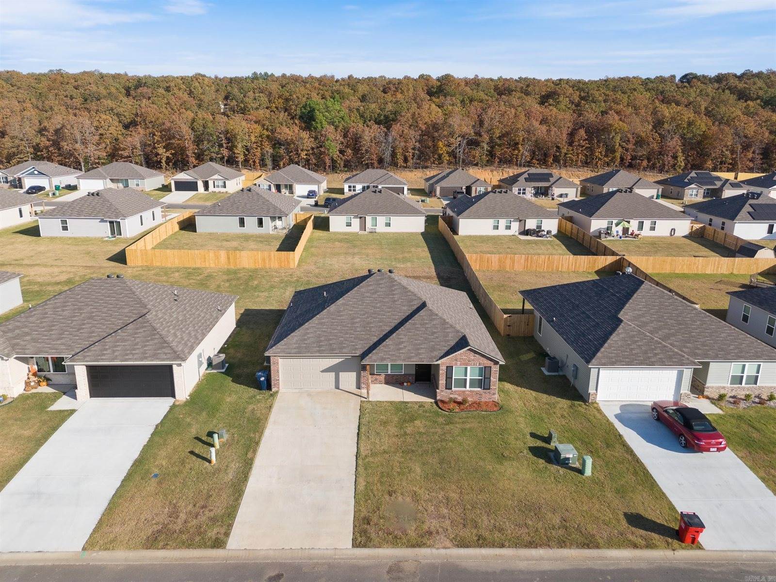 19 Curly Leaf Lane, Conway, AR 72032