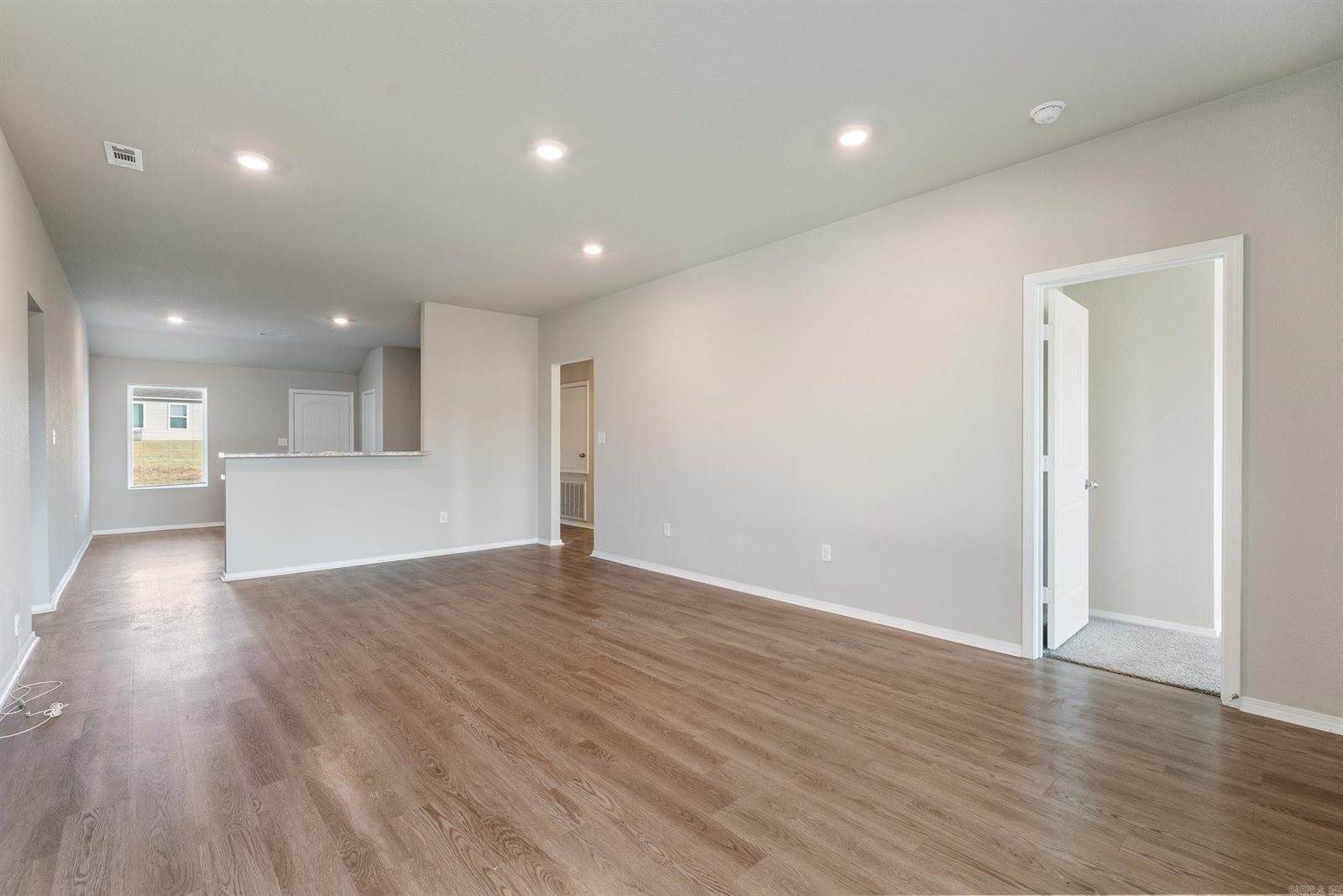 19 Curly Leaf Lane, Conway, AR 72032