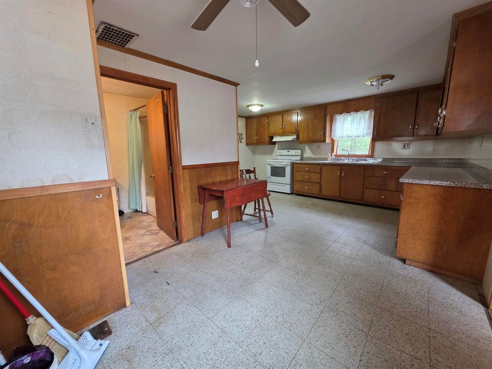 107 Cottage Street, Pittsfield, ME 04967