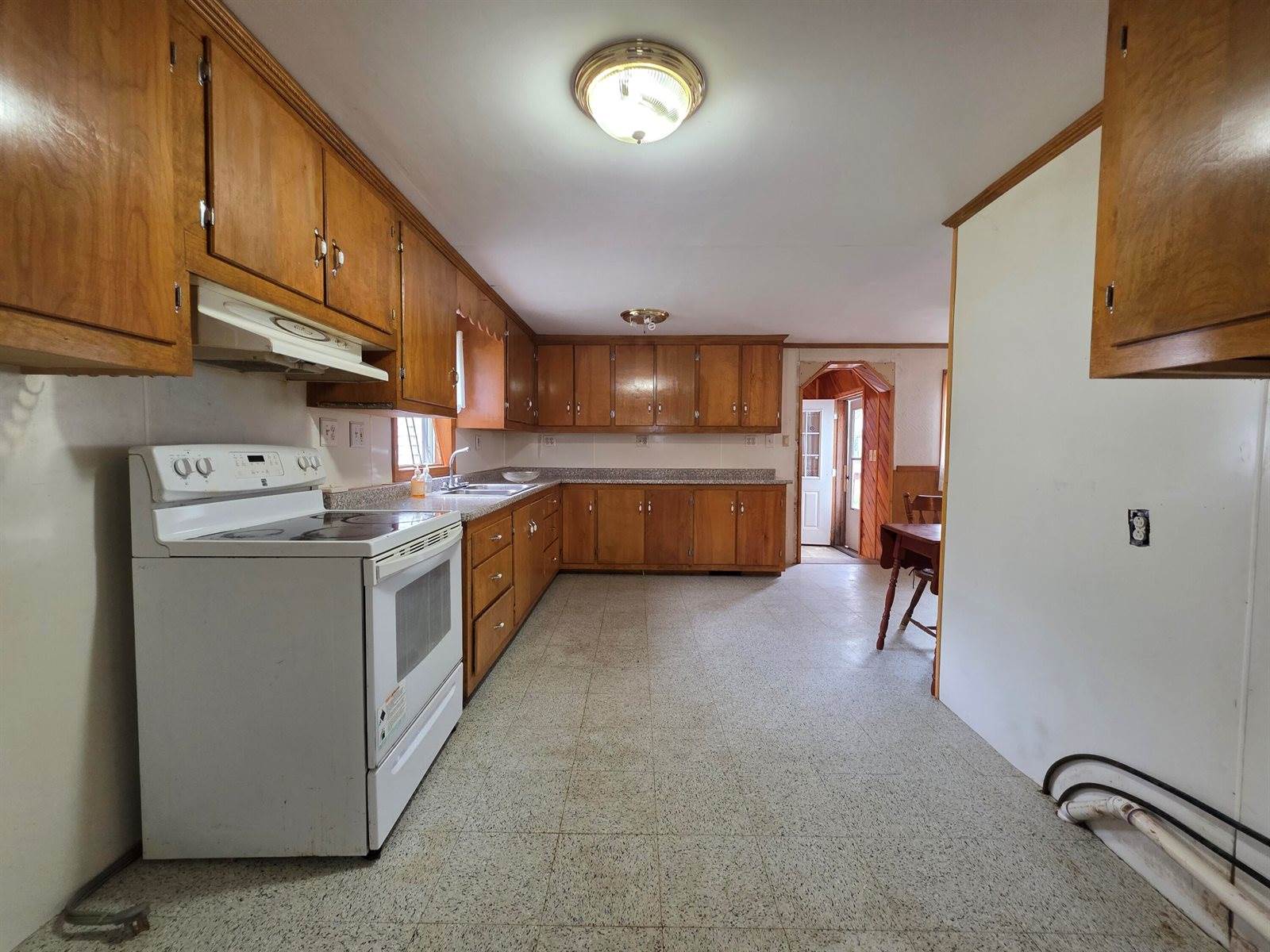 107 Cottage Street, Pittsfield, ME 04967