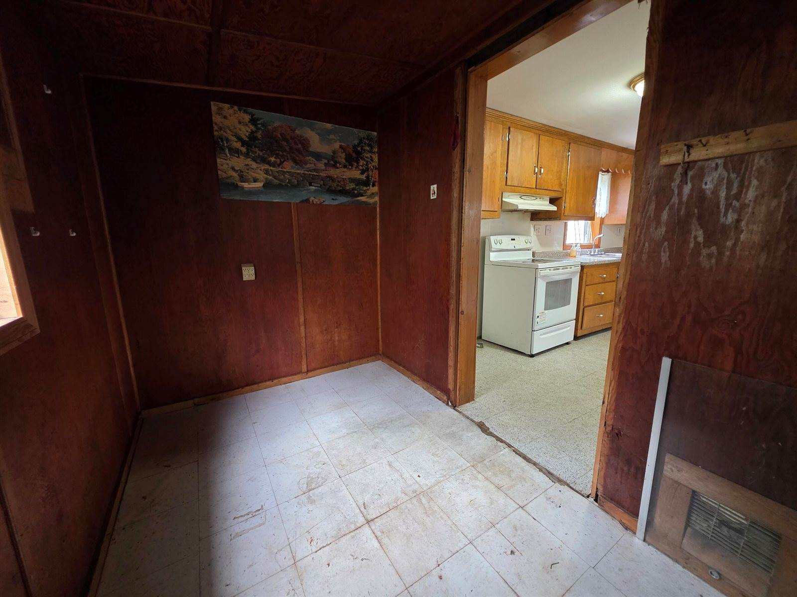 107 Cottage Street, Pittsfield, ME 04967