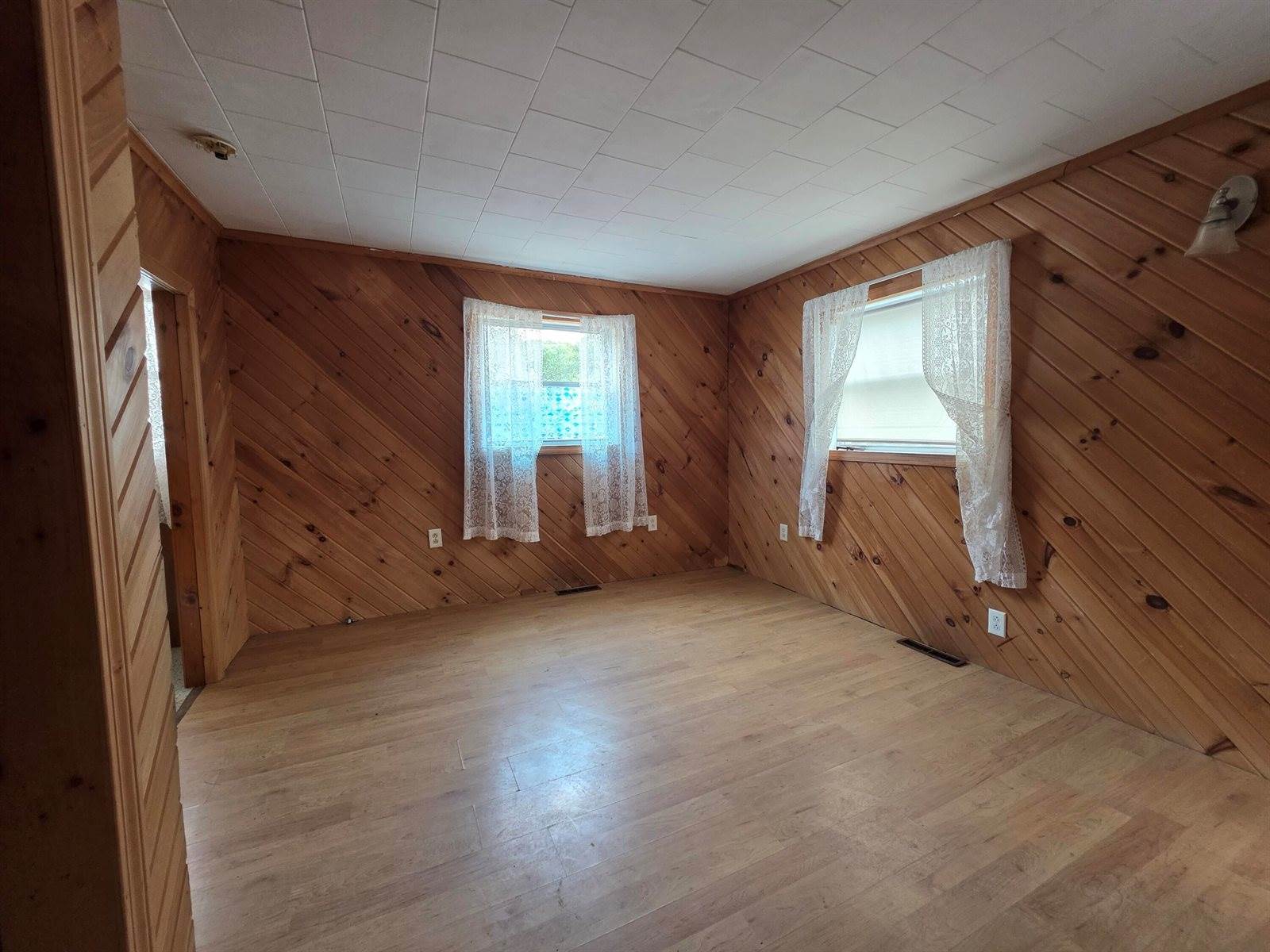 107 Cottage Street, Pittsfield, ME 04967