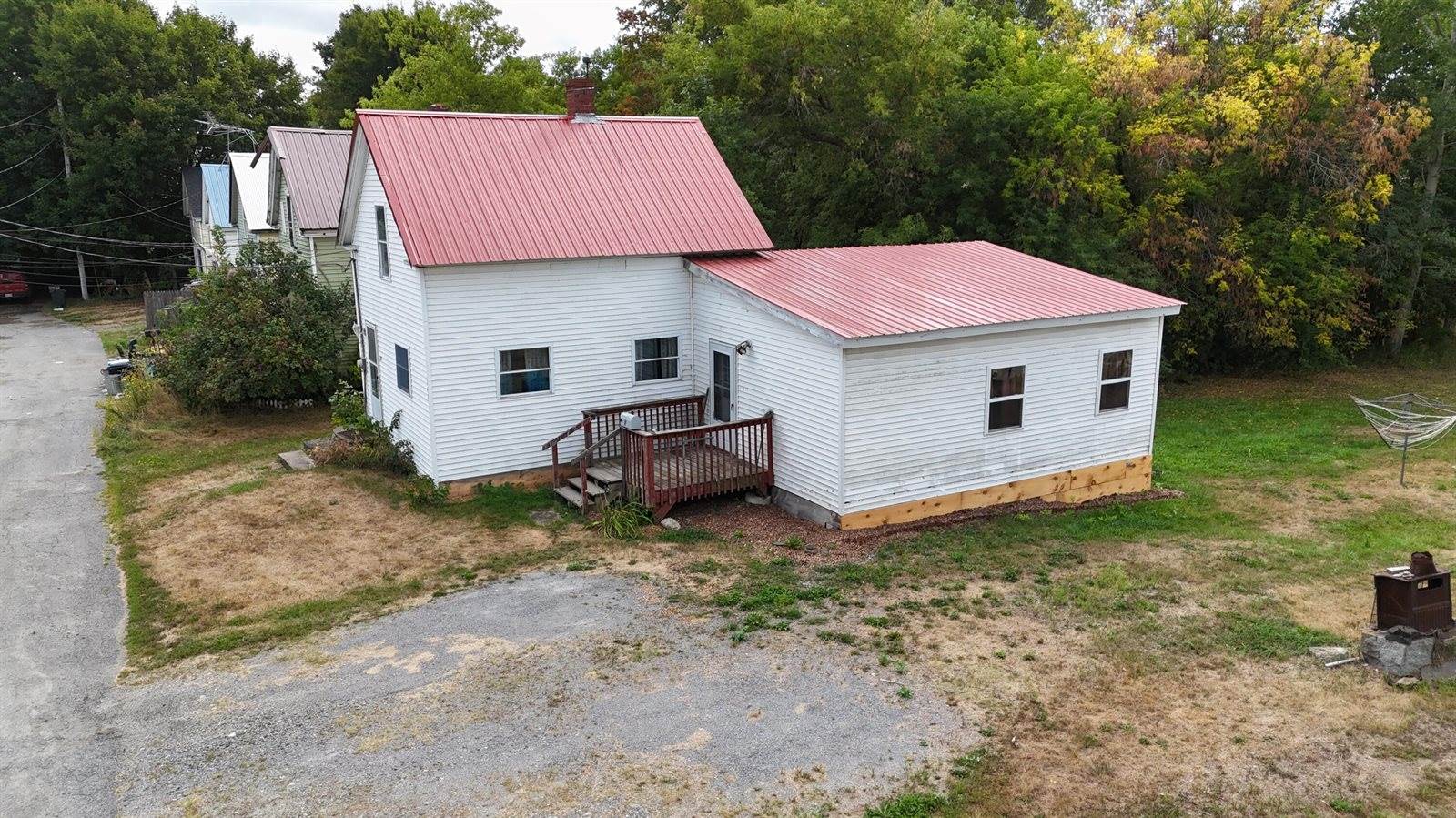 107 Cottage Street, Pittsfield, ME 04967