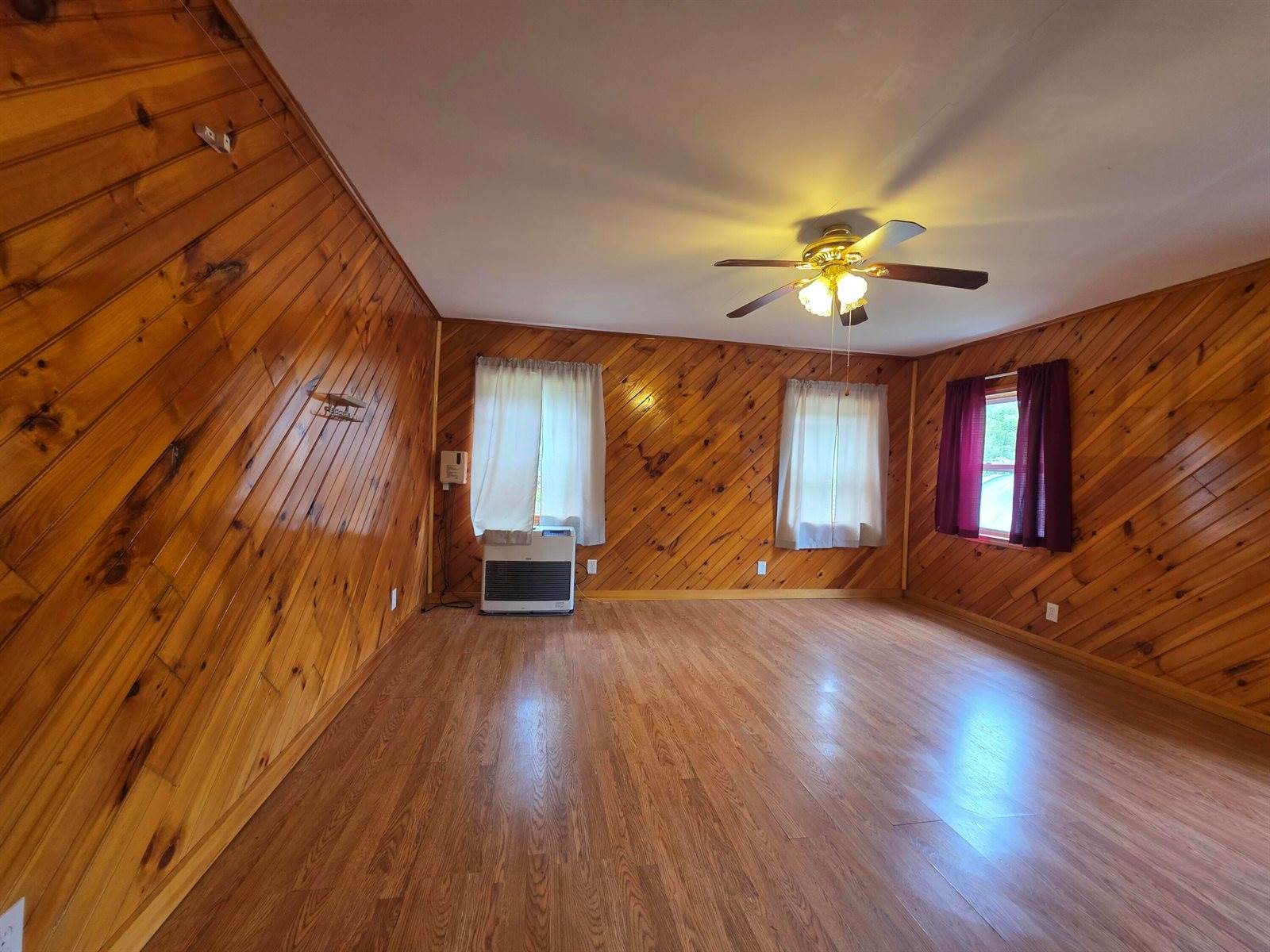 107 Cottage Street, Pittsfield, ME 04967