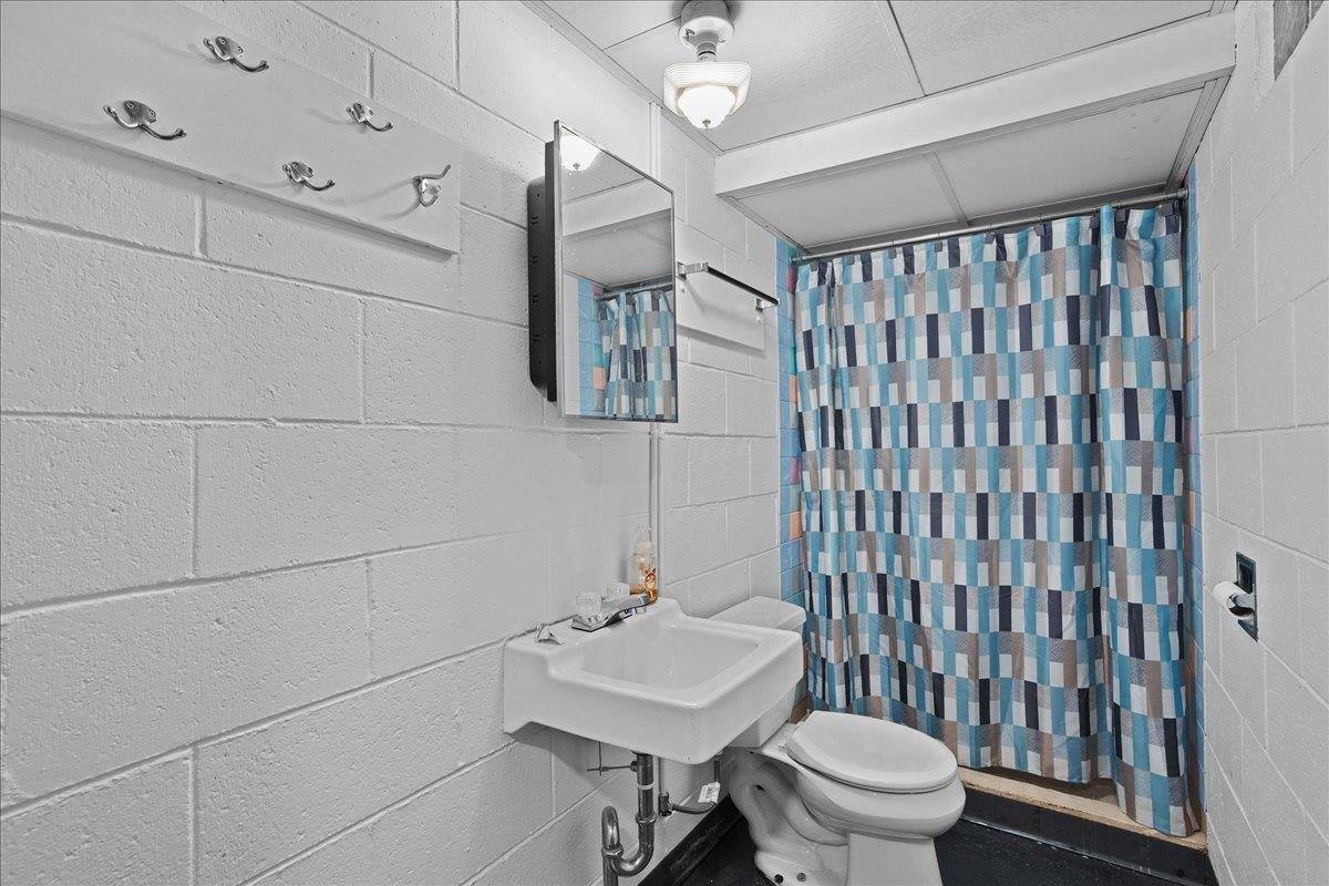 211 Chestnut Street, Marathon, WI 54448