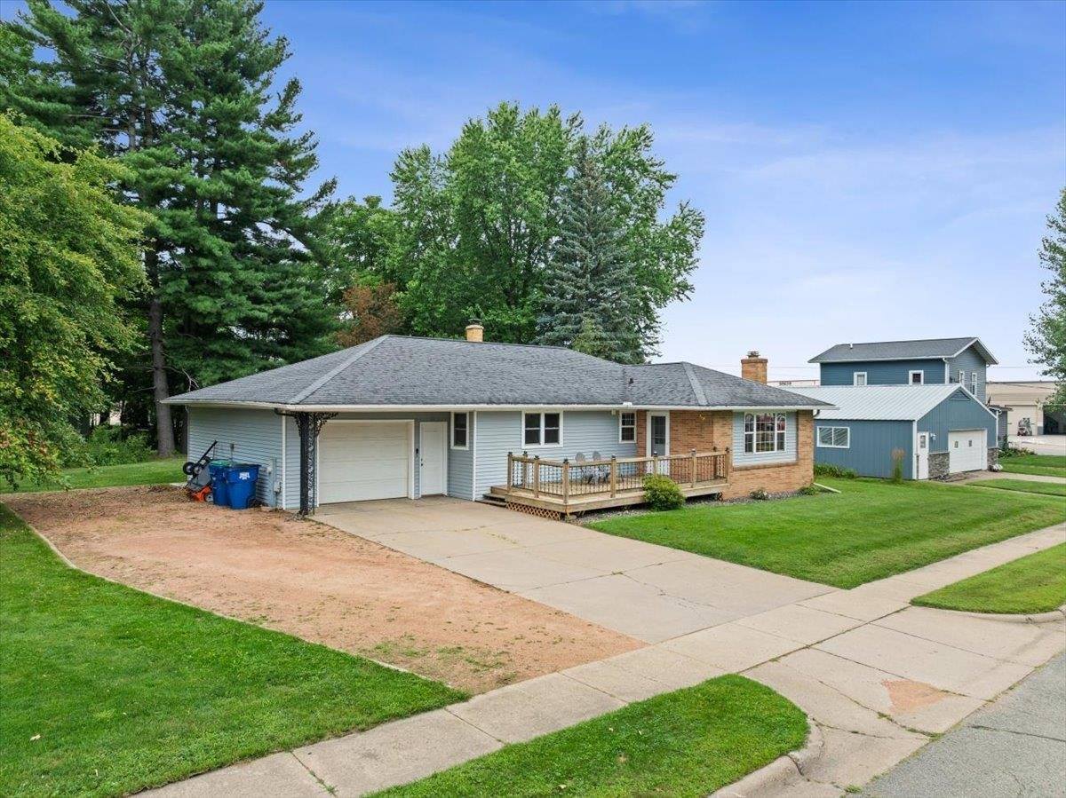 211 Chestnut Street, Marathon, WI 54448