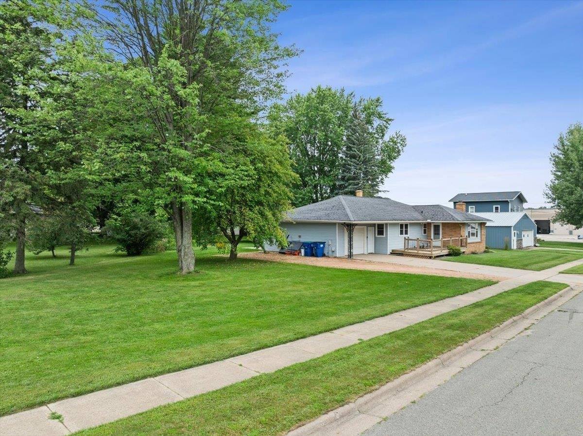 211 Chestnut Street, Marathon, WI 54448